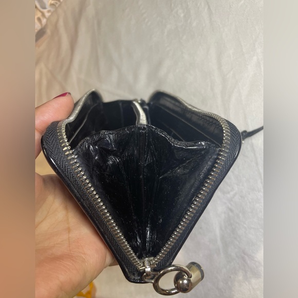 Chloe Heloise Black Patent Wallet 🖤 - Picture 6 of 16